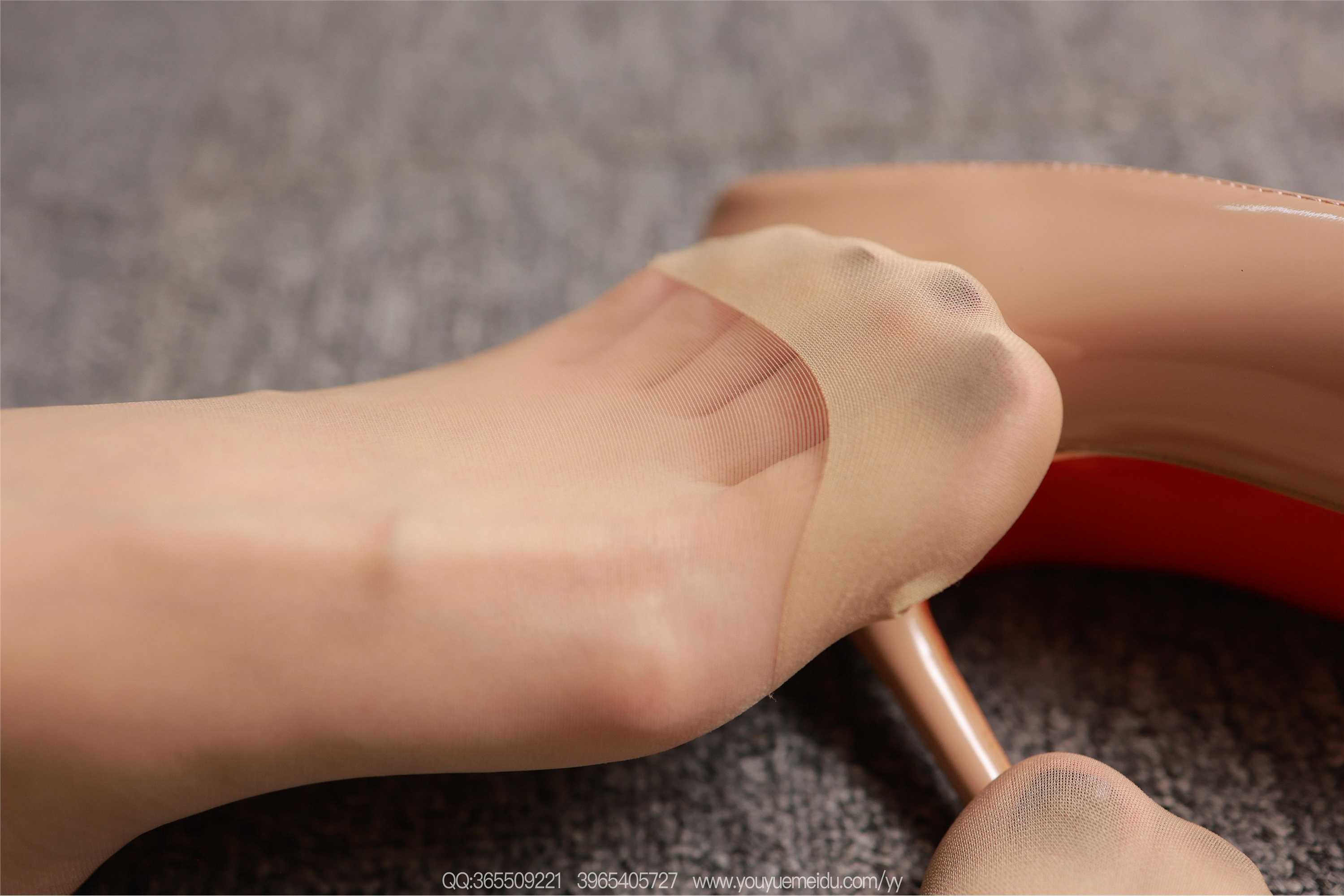 IESS异思趣向  2025.10.12 丝享家 2182 小婕《可爱女人（上）》